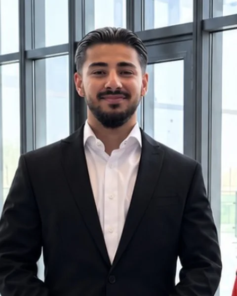 Daryush Hassanzadeh, Inhaber von DHANSA Personal & Dienstleistungen e.K.